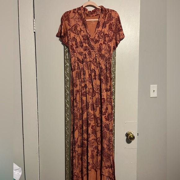 Isabel Maternity by Ingrid & Isabel Terracotta Floral Maxi Dress - Picture 1 of 5